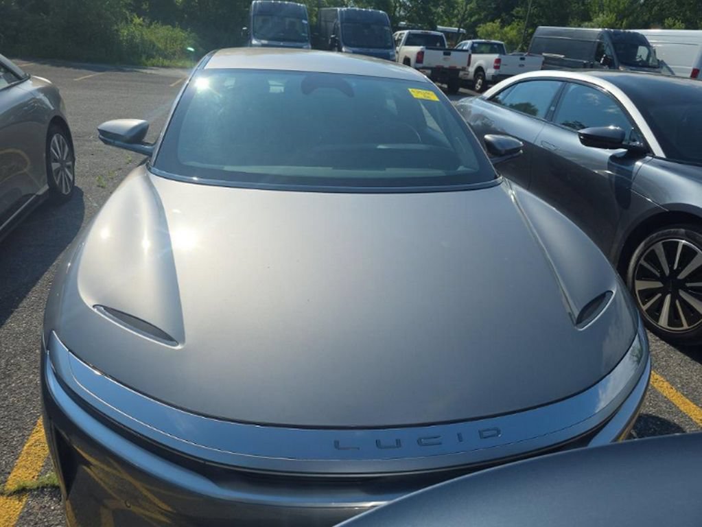 Used 2024 Lucid Air Touring AWD/4WD image 2