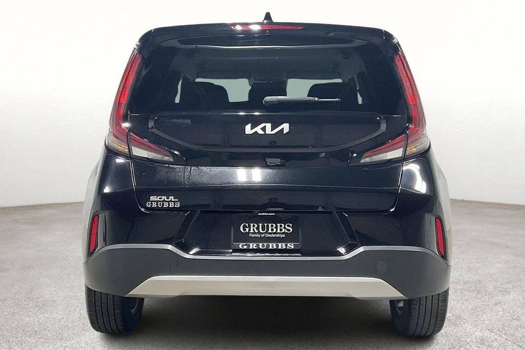 Used 2023 Kia Soul S image 6