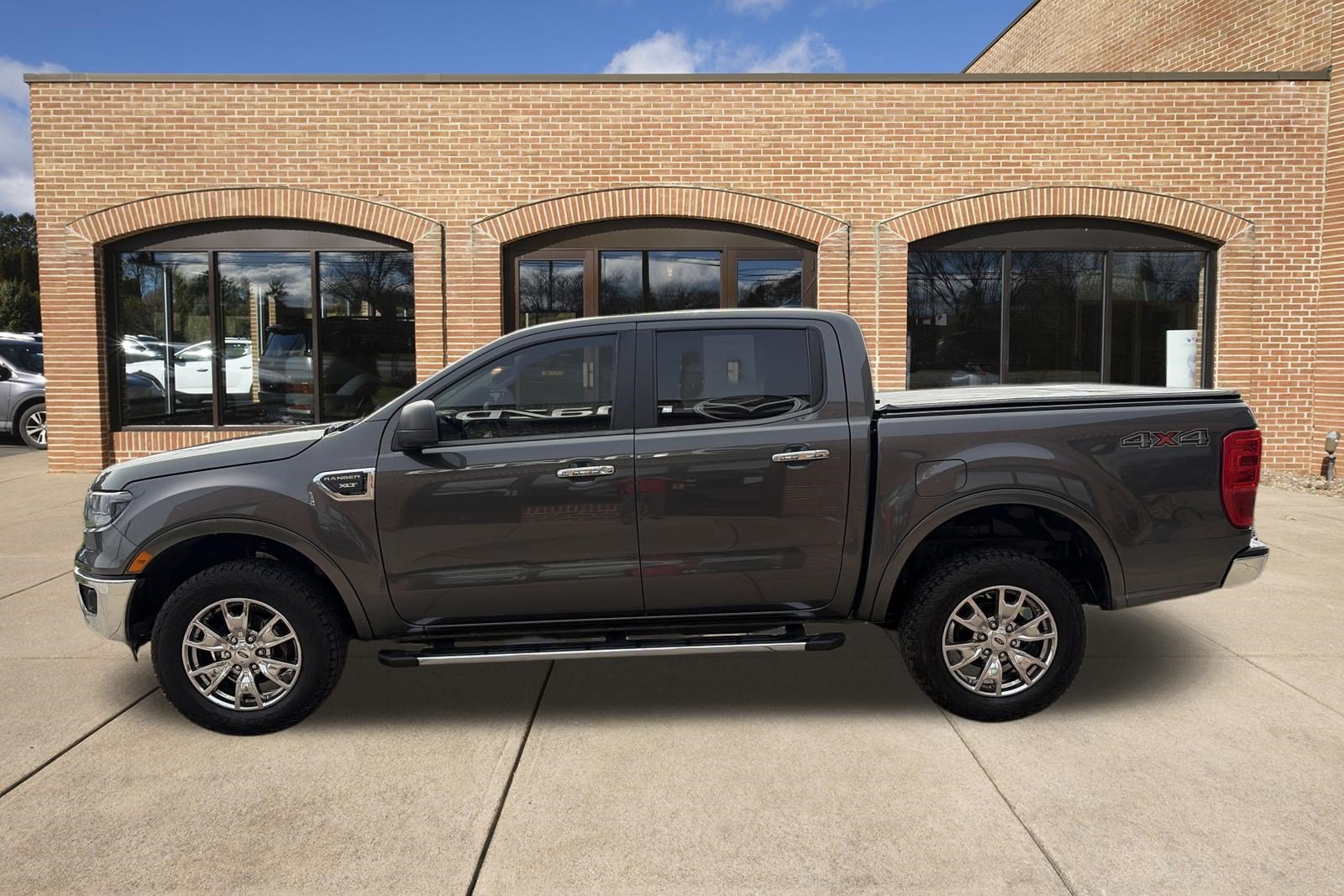Used 2019 Ford Ranger XLT w/ Equipment Group 302A Luxury AWD/4WD image 7