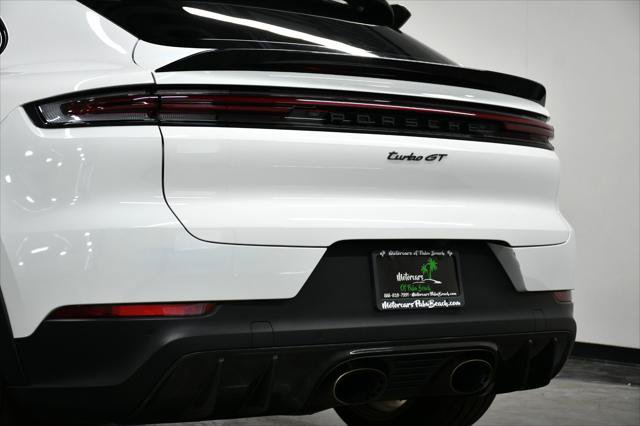 Used 2024 Porsche Cayenne Turbo GT AWD/4WD image 13