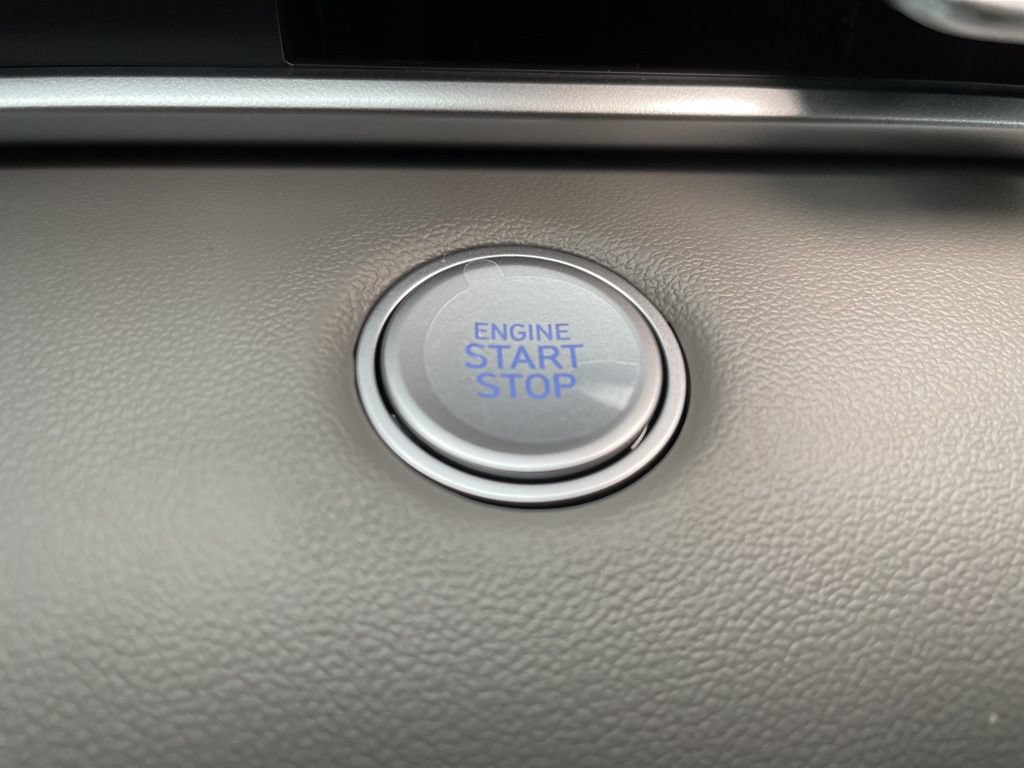 New 2026 Hyundai Elantra SEL Sport Premium FWD image 16