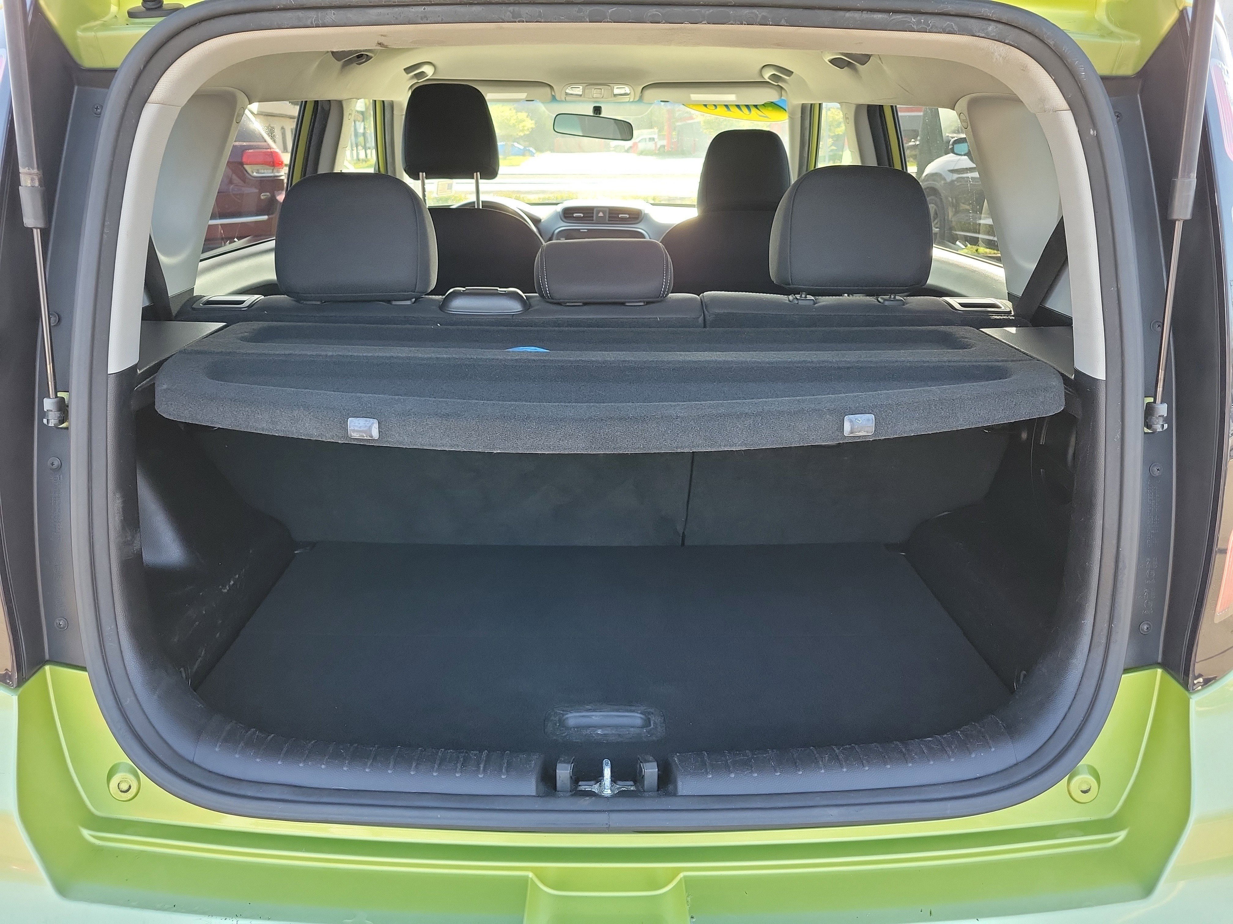 Used 2018 Kia Soul + image 14