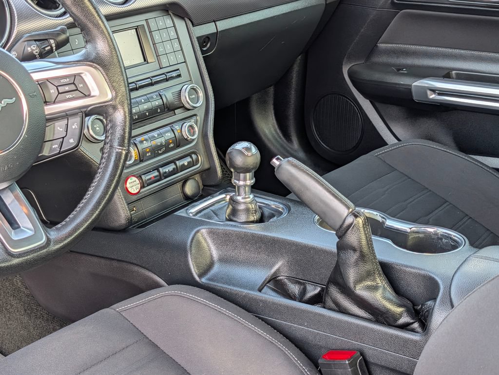 Used 2016 Ford Mustang GT RWD image 23
