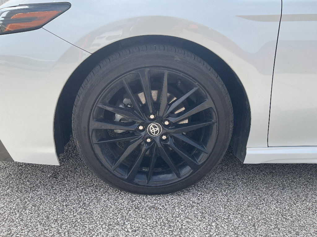 Used 2022 Toyota Camry XSE w/ Carpet Mat Package (TMS) image 15