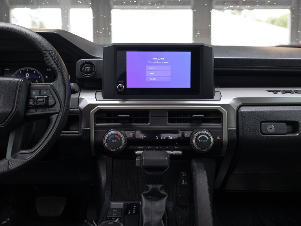 Certified 2024 Toyota Tacoma SR5 AWD/4WD image 17