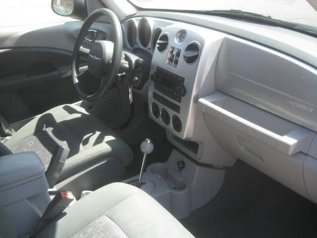 Used 2007 Chrysler PT Cruiser Touring w/ Fleet Value Group I FWD image 19