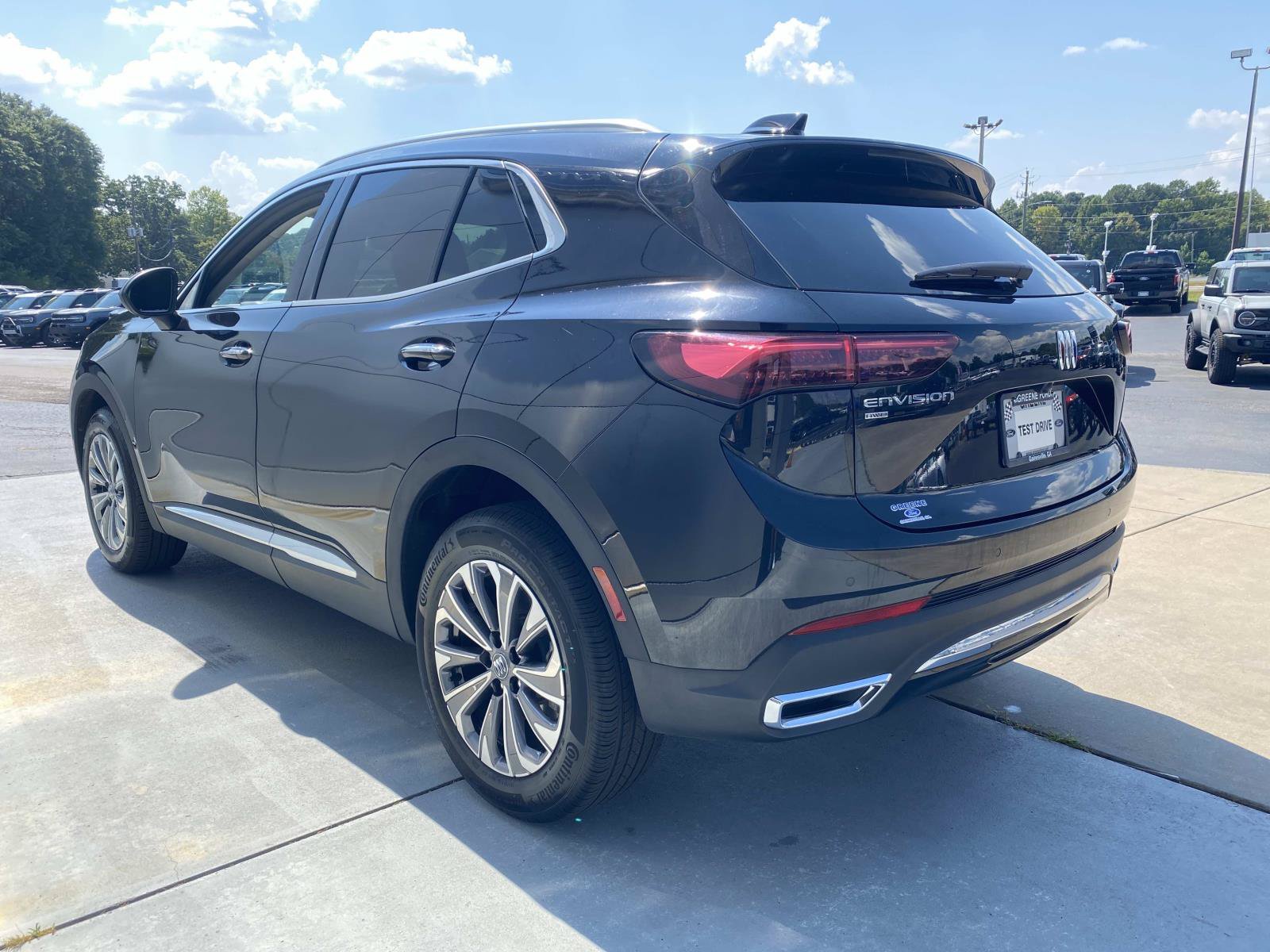 Used 2024 Buick Envision Preferred AWD/4WD image 8