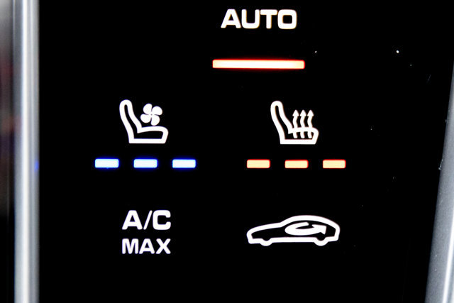 Used 2023 Porsche Panamera 4S Executive image 23