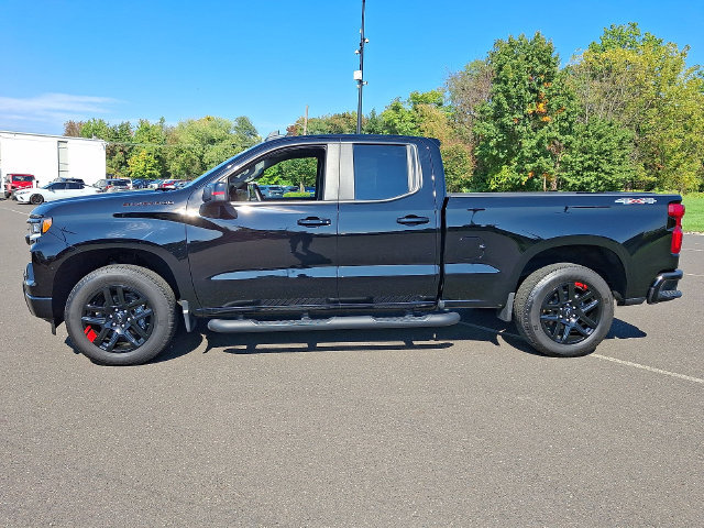 Used 2024 Chevrolet Silverado 1500 RST w/ Redline Edition AWD/4WD image 5