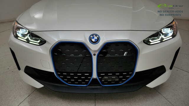 Used 2024 BMW i4 eDrive40 RWD image 24