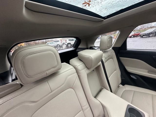 Certified 2025 Lincoln Corsair AWD w/ Equipment Group 101A image 30