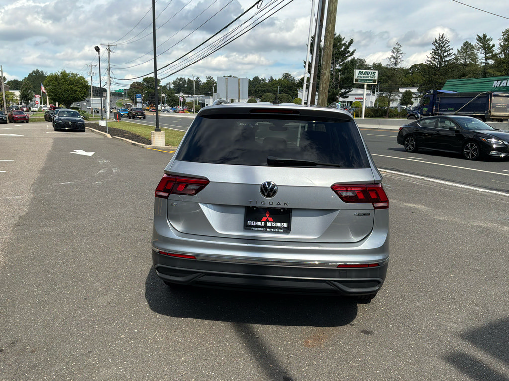 Used 2022 Volkswagen Tiguan SE w/ Panoramic Sunroof Package AWD/4WD image 23