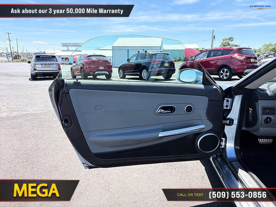 Used 2005 Chrysler Crossfire Limited RWD image 23