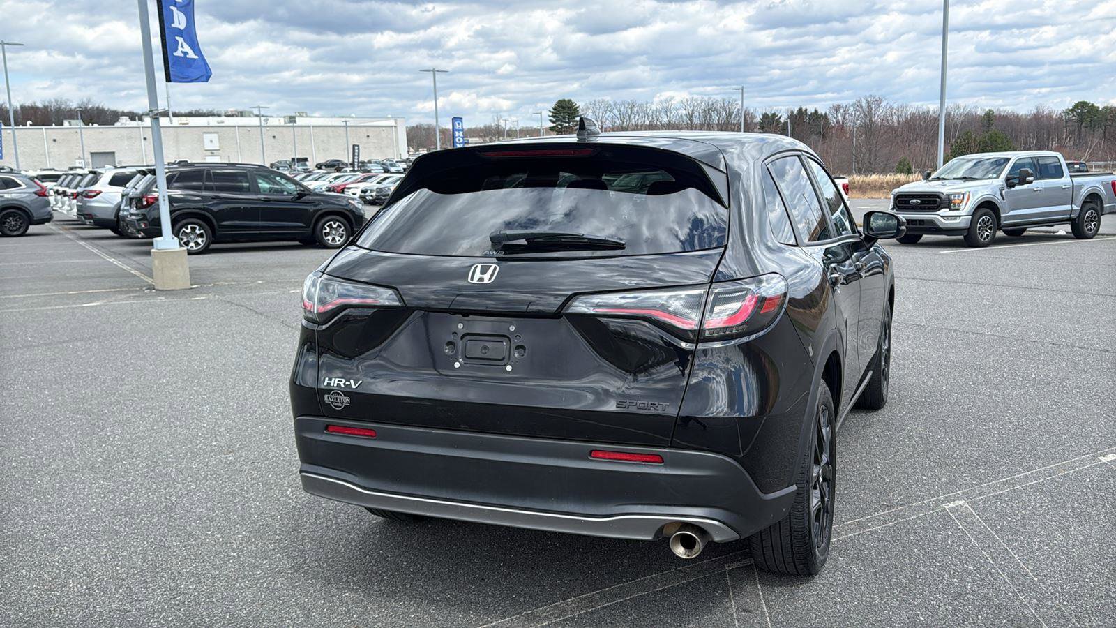Used 2024 Honda HR-V Sport image 6