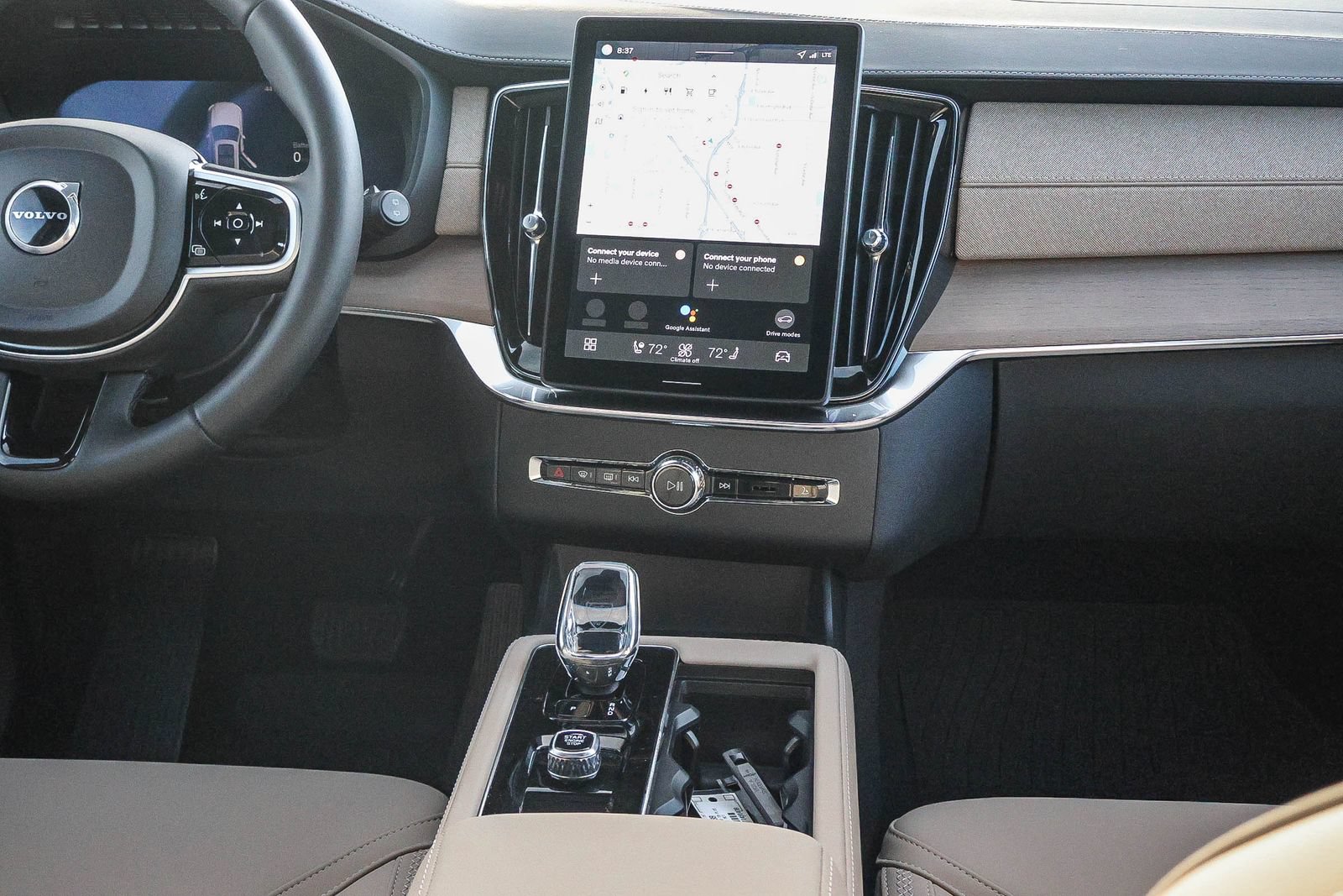 New 2026 Volvo XC90 T8 Plus w/ Protection Package AWD/4WD image 23