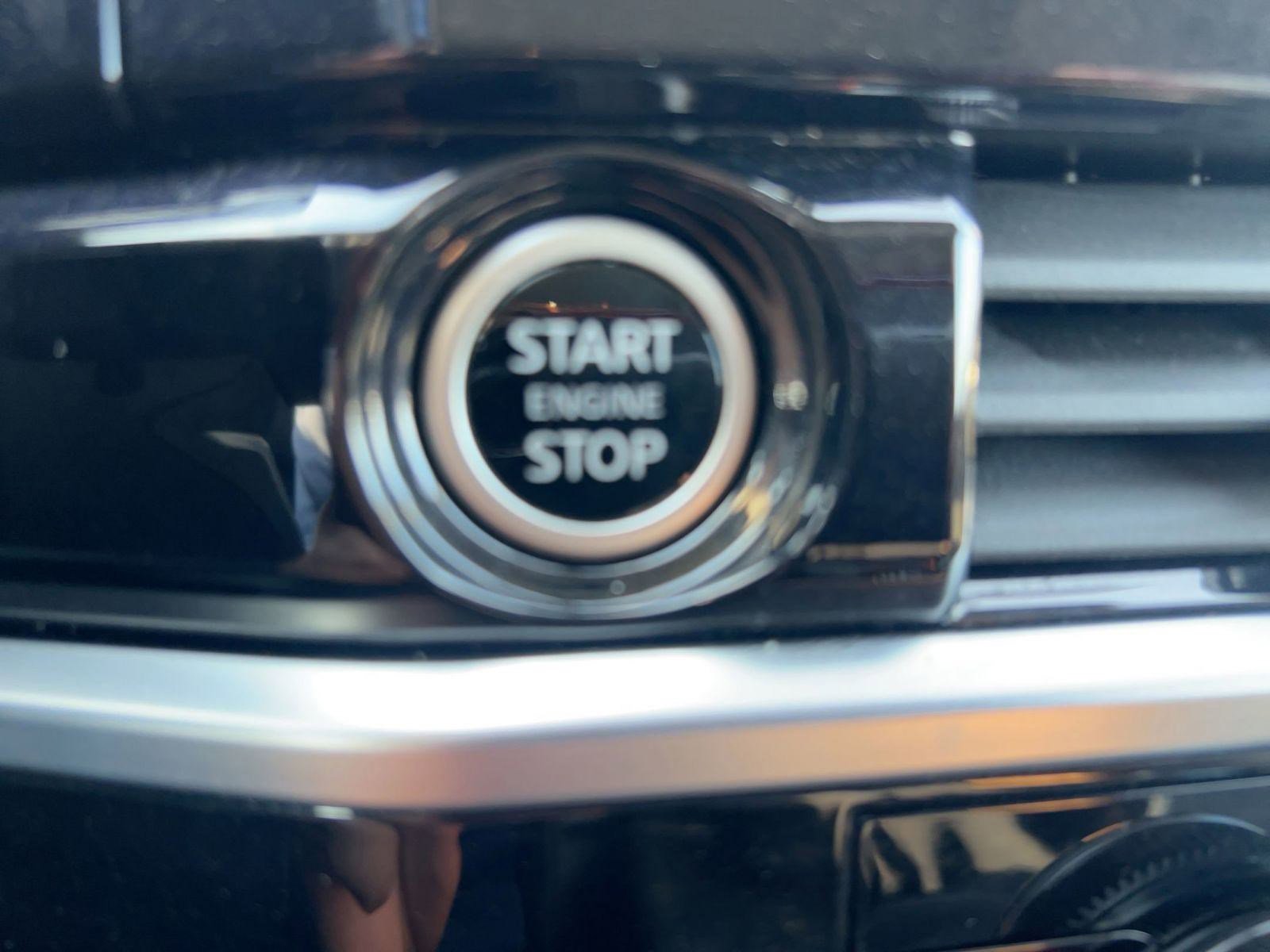 Used 2024 Nissan Pathfinder Platinum w/ Cargo Package image 26