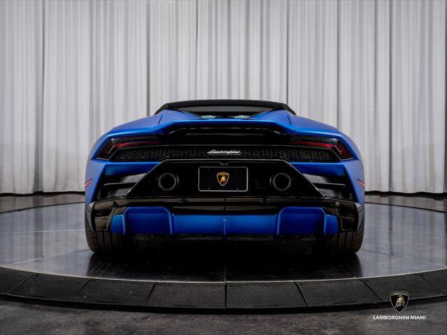 Used 2023 Lamborghini Huracan EVO RWD image 16