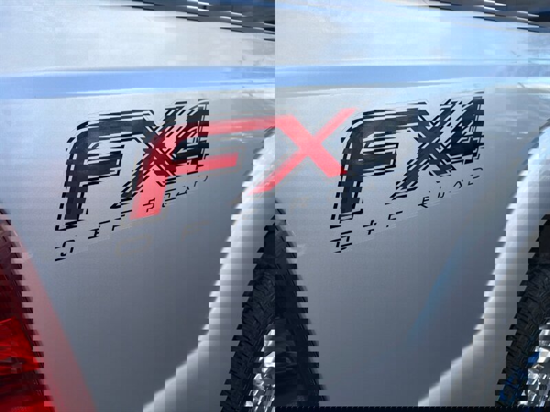 Used 2016 Ford F250 Lariat image 31