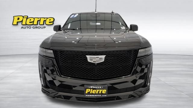 Used 2023 Cadillac Escalade Sport w/ LPO, ONYX Package AWD/4WD image 9