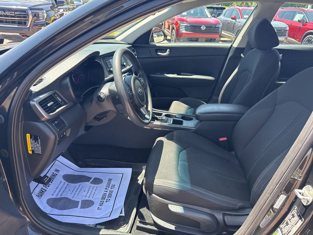 Used 2016 Kia Optima LX w/ Option Group 014 FWD image 9