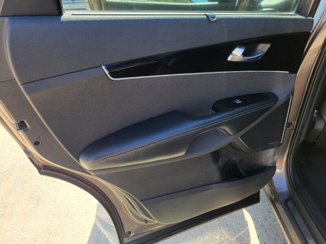 Used 2019 Kia Sorento SX image 32