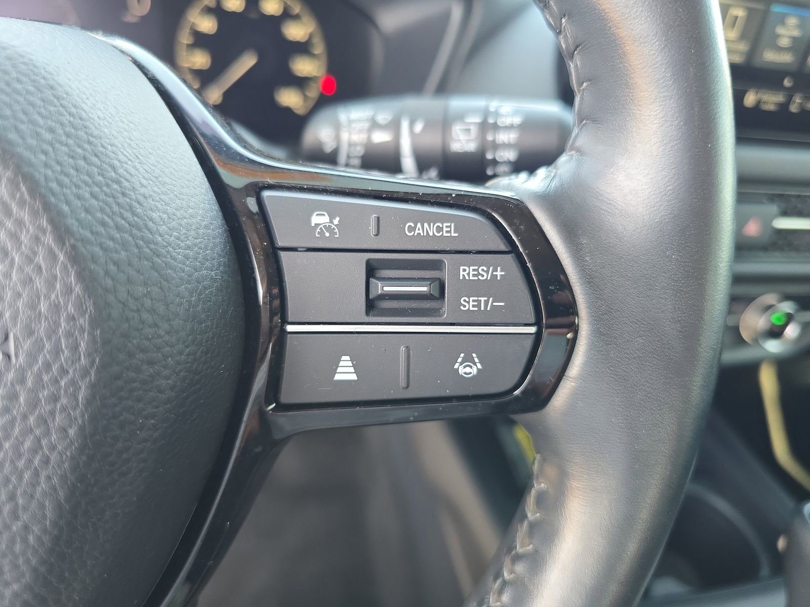 Used 2023 Honda HR-V EX-L image 25