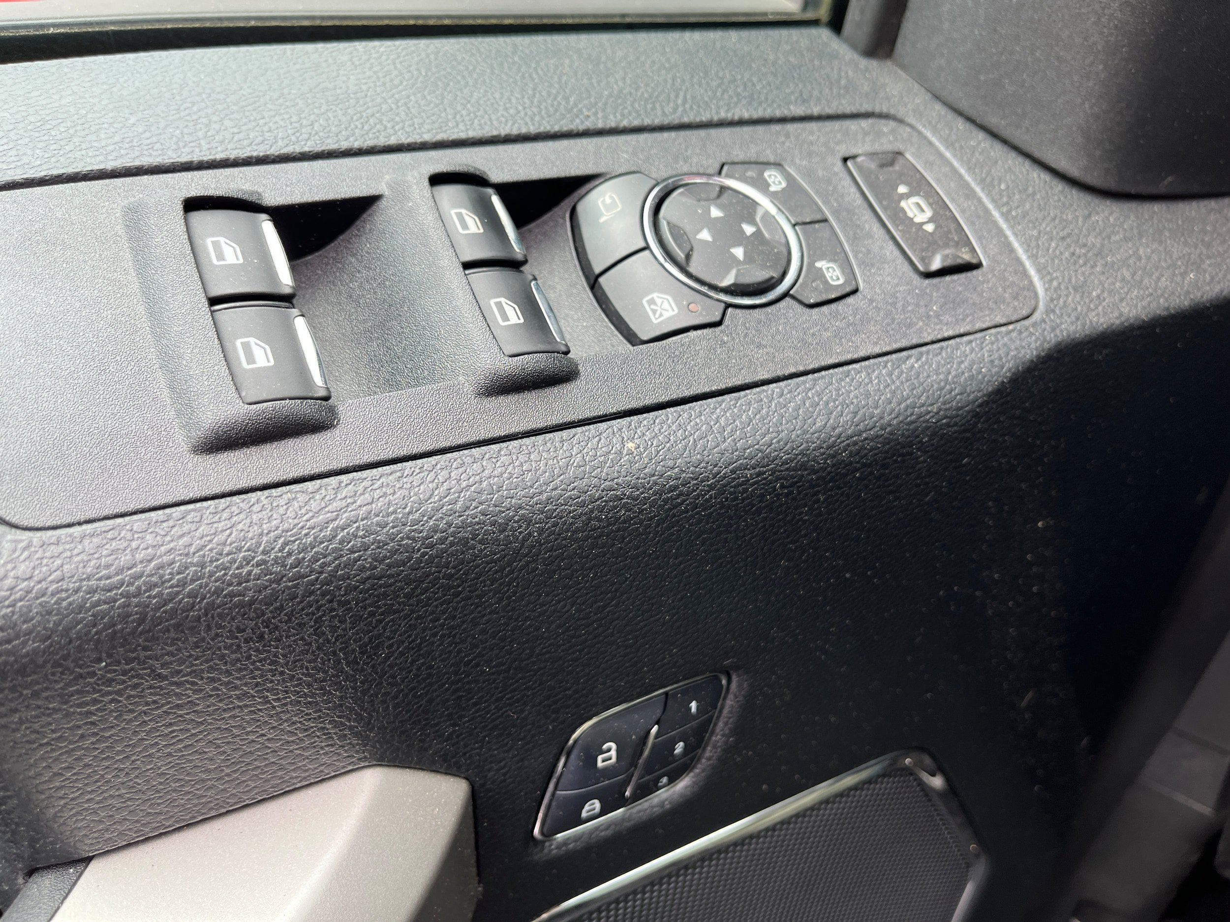 Used 2018 Ford F250 Lariat w/ Lariat Ultimate Package AWD/4WD image 22