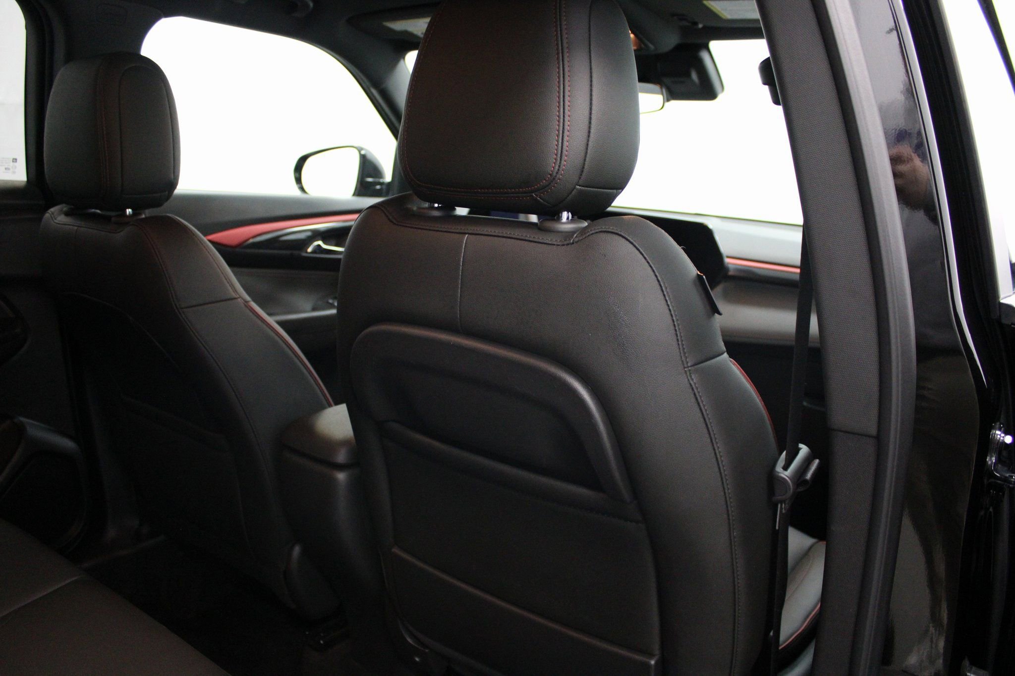 Used 2024 Chevrolet TrailBlazer RS image 24