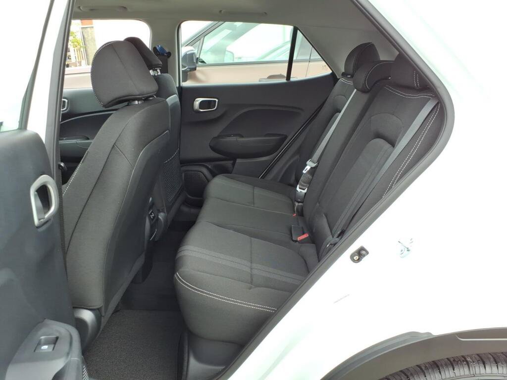 New 2026 Hyundai Venue SEL FWD image 6