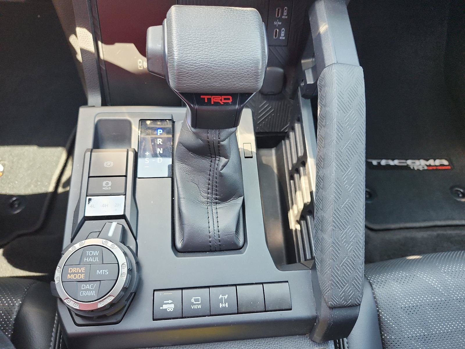 Used 2024 Toyota Tacoma TRD Off-Road w/ TRD Off Road Premium Package AWD/4WD image 22
