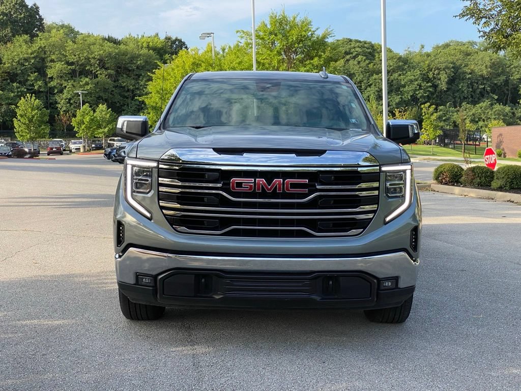 Used 2025 GMC Sierra 1500 SLT AWD/4WD image 2