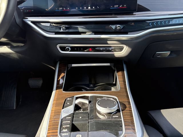 Used 2026 BMW X5 xDrive40i AWD/4WD image 11