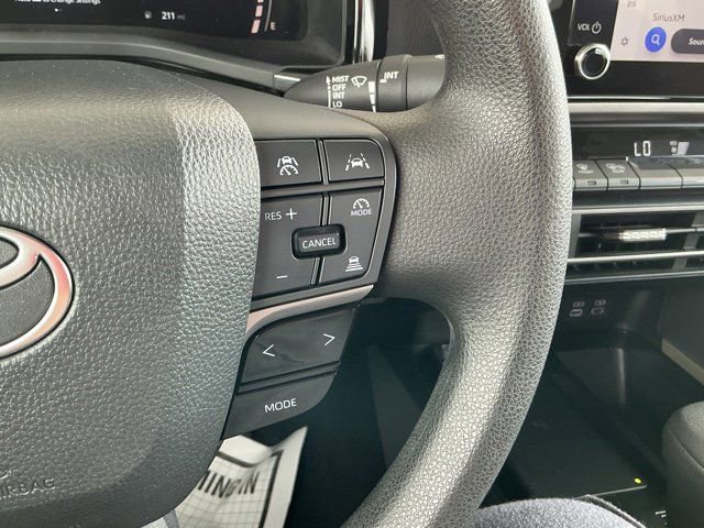 Used 2025 Toyota Camry LE FWD image 28