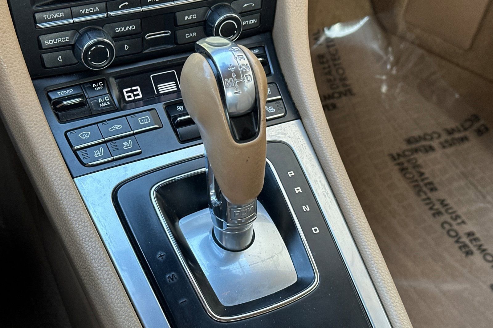 Used 2016 Porsche Cayman image 23