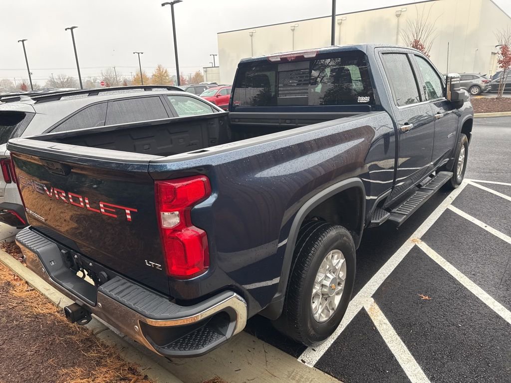 Used 2022 Chevrolet Silverado 2500 LTZ w/ LTZ Convenience Package image 3