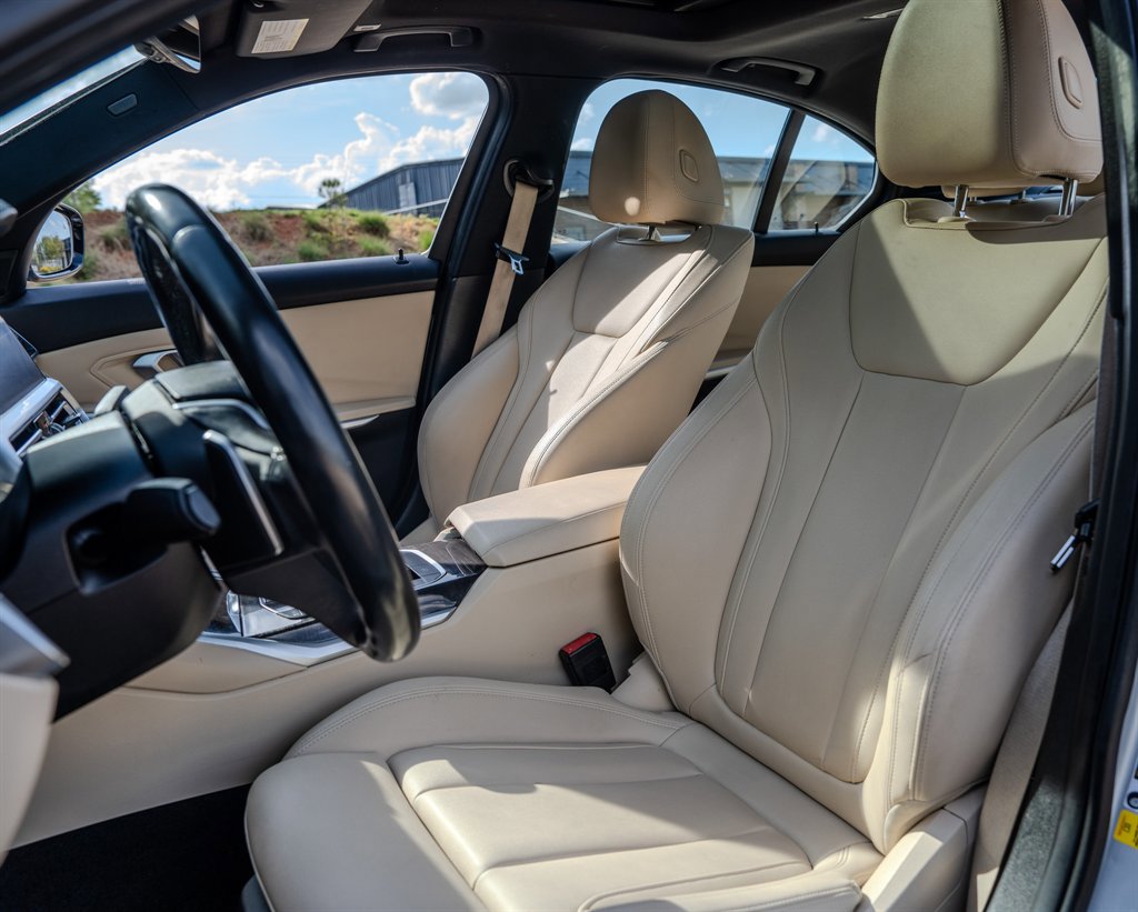 Used 2020 BMW 330i Sedan w/ Convenience Package RWD image 26