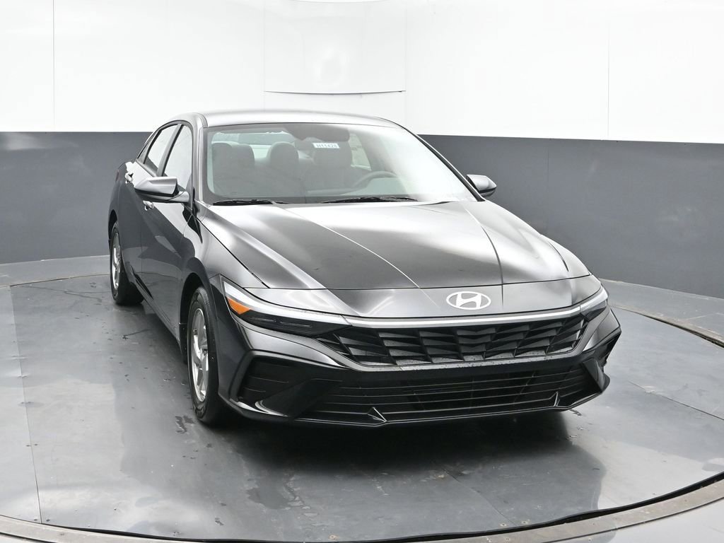 New 2026 Hyundai Elantra SE image 8