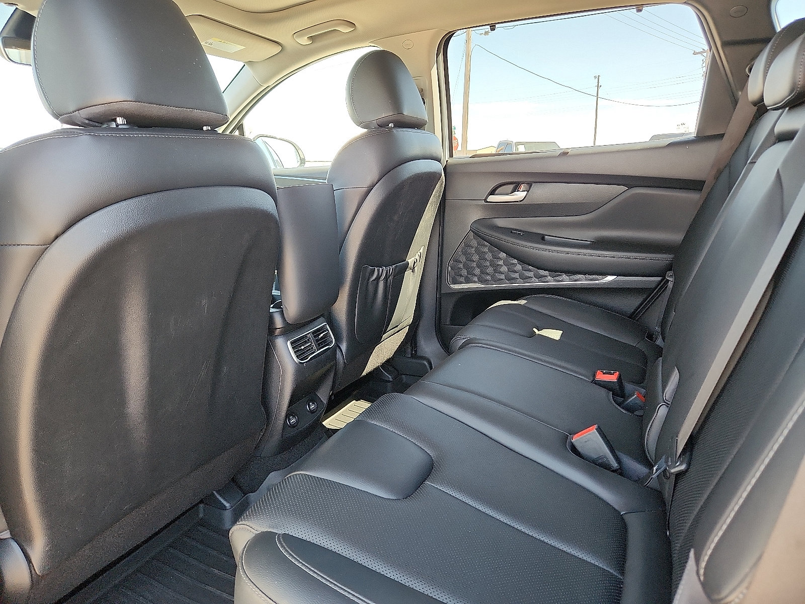 Used 2023 Hyundai Santa Fe SEL w/ Premium Package AWD/4WD image 11