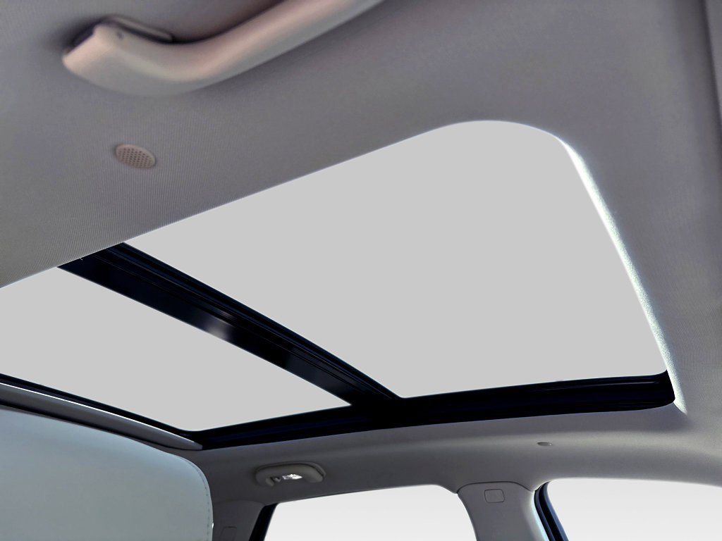 New 2026 Cadillac XT5 Premium Luxury FWD image 9