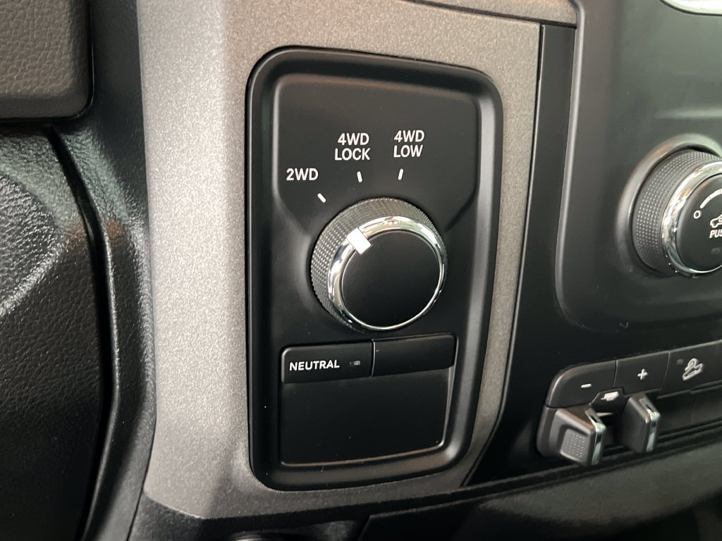 Used 2017 RAM 2500 Tradesman w/ Chrome Appearance Group AWD/4WD image 35