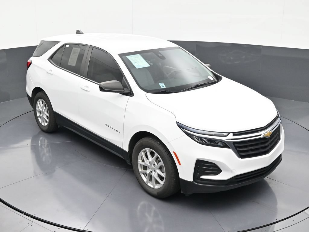 Used 2022 Chevrolet Equinox LS FWD image 18