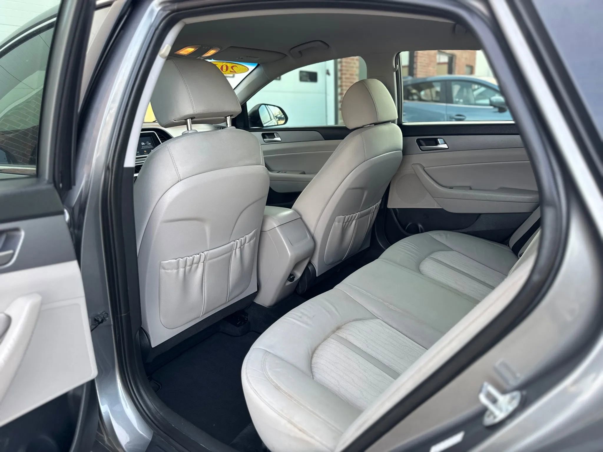 Used 2018 Hyundai Sonata SE FWD image 34