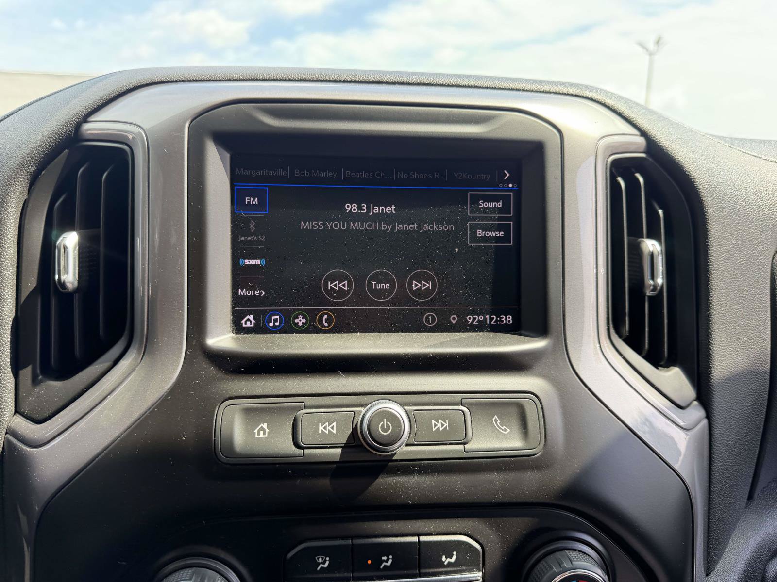 Used 2020 Chevrolet Silverado 1500 Custom w/ Custom Value Package AWD/4WD image 21
