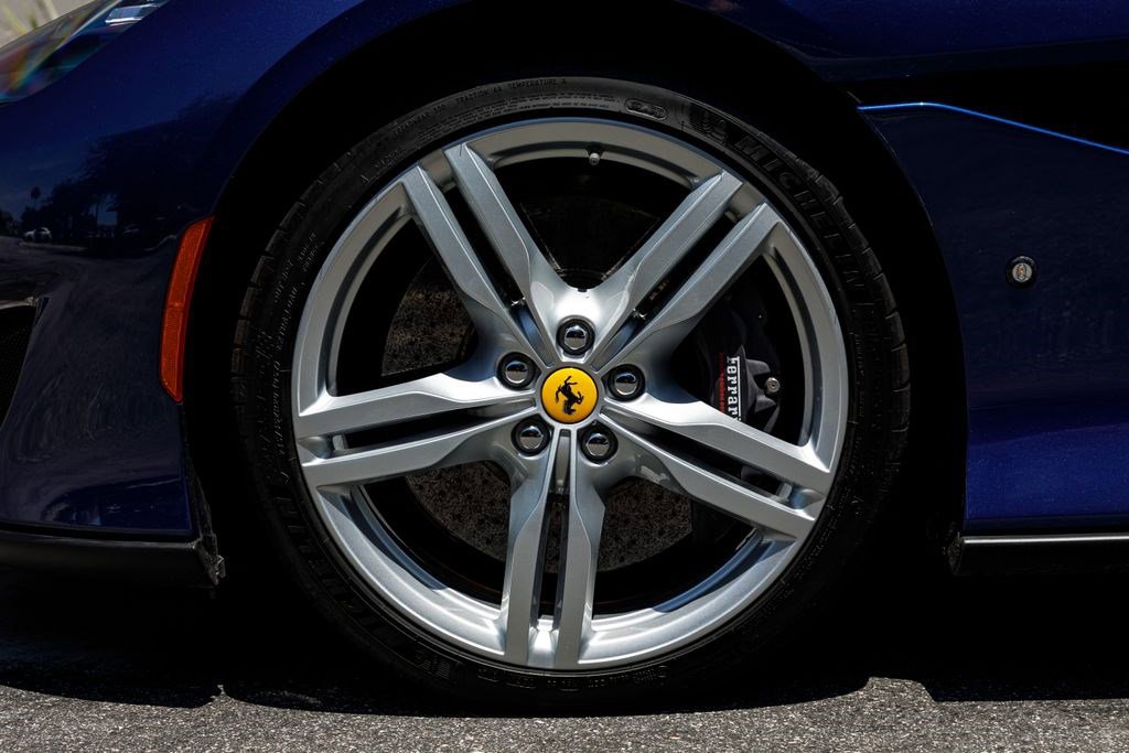 Used 2019 Ferrari Portofino RWD image 41