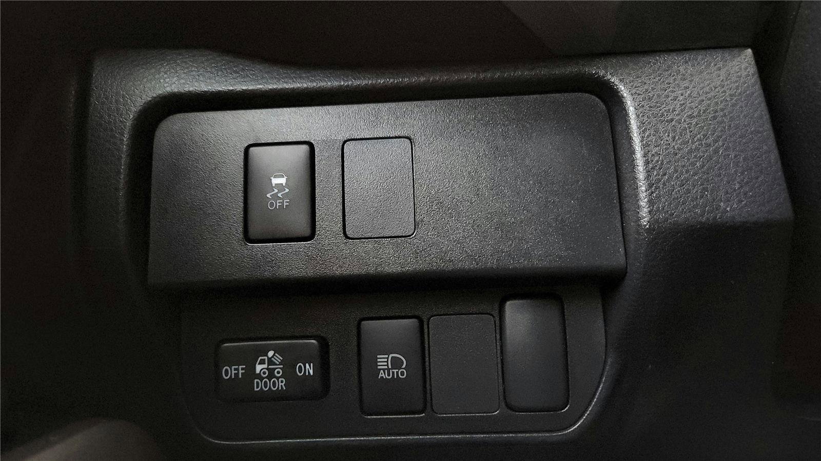 Certified 2023 Toyota Tacoma SR5 image 32