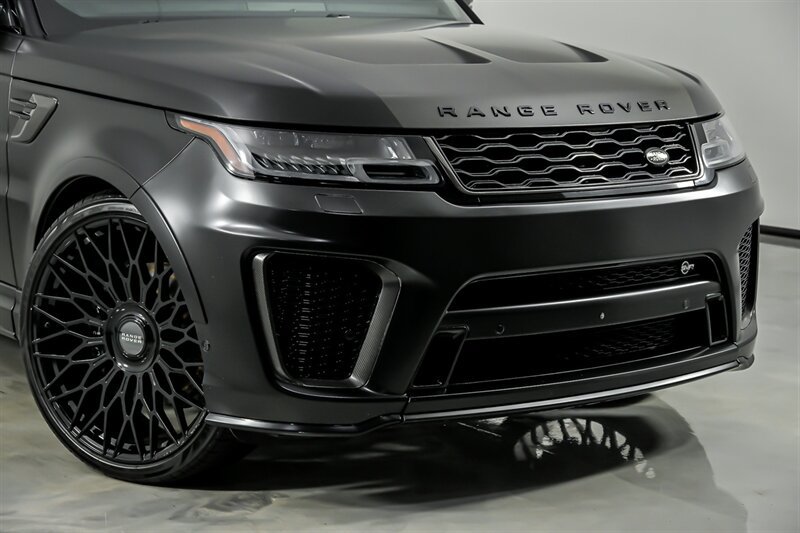 Used 2022 Land Rover Range Rover Sport SVR Carbon Edition AWD/4WD image 2