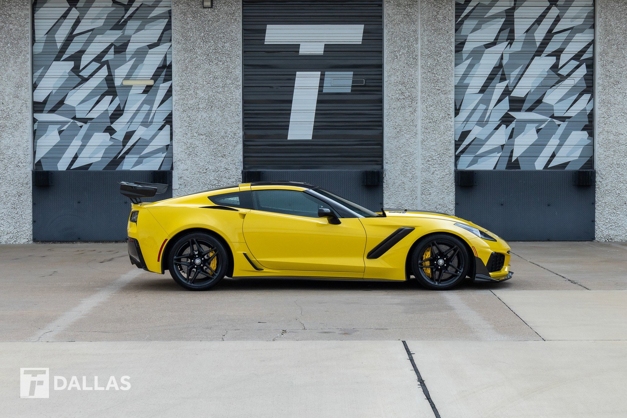 Used 2019 Chevrolet Corvette ZR1 RWD image 17