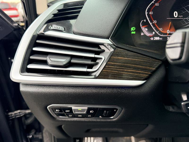 Used 2020 BMW X7 xDrive40i w/ Parking Assistance Package image 43