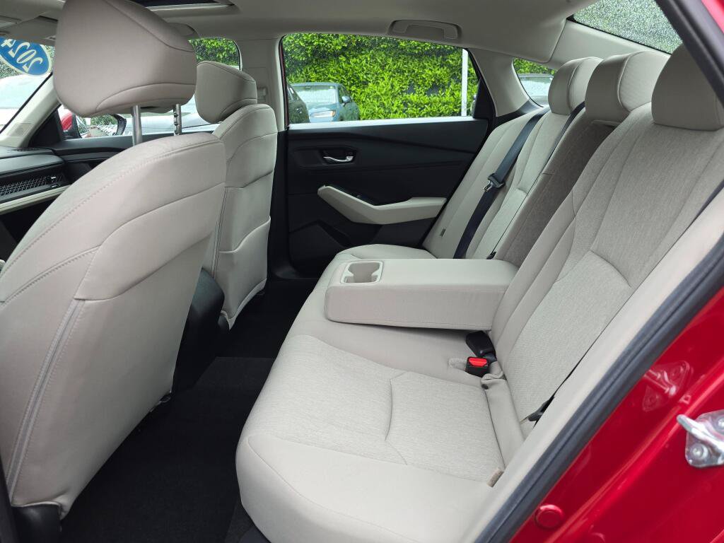 Certified 2024 Honda Accord EX image 17