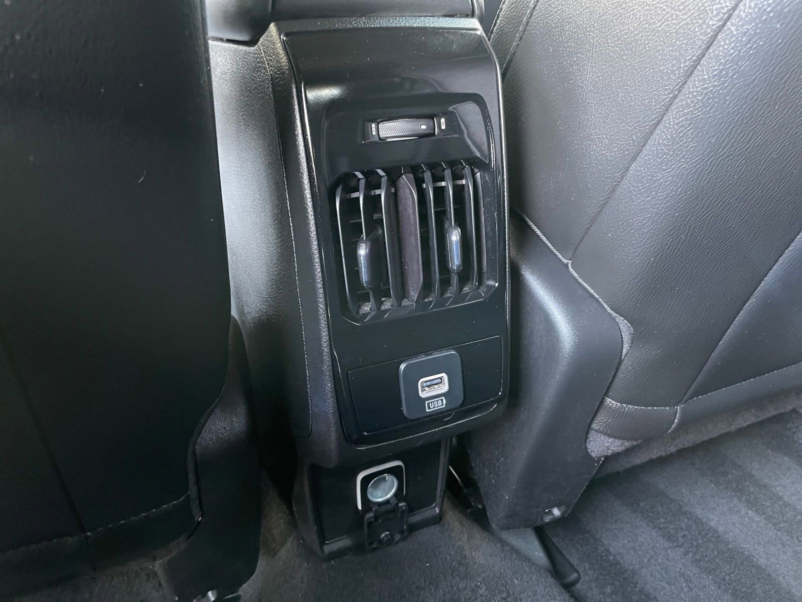 Used 2025 Jeep Compass Latitude AWD/4WD image 22
